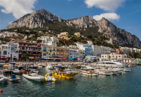 Capri nerede kalınır